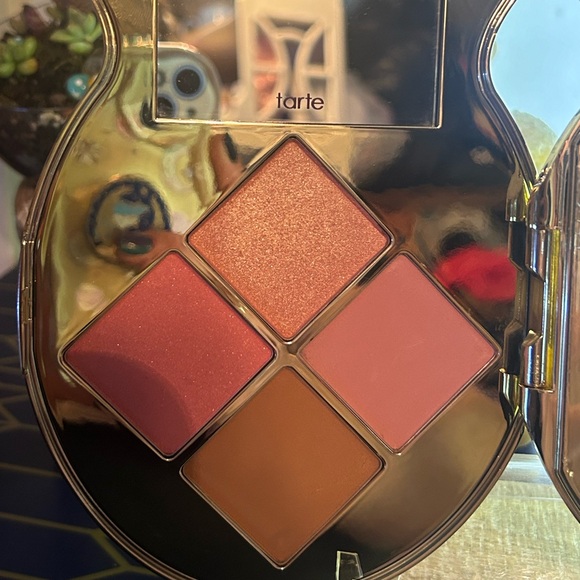 Tarte Pinapple of my Eye set - Picture 3 of 8